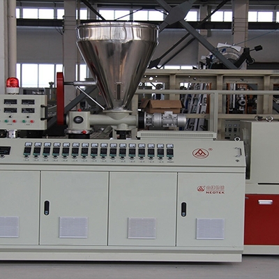 Gearbox Twin-Screw Type PVC Extrusion Line for Long Service Life Manufacturing Plant