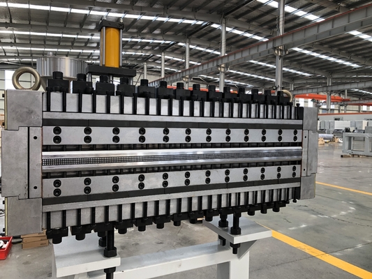 320kW Power PC PP Hollow Sheet Extrusion Line with Advanced Technology